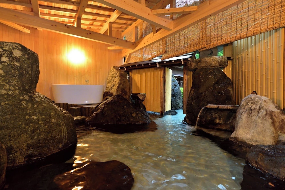 The okomorinoyado yumenagashi