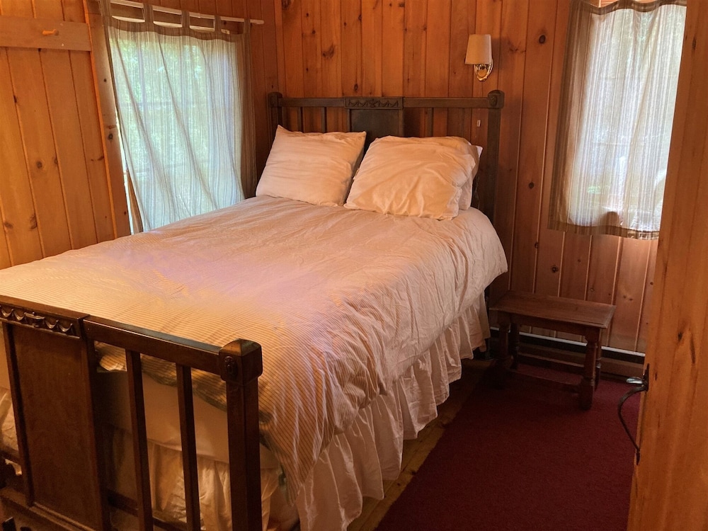 Mackinney Camp - Limit 8 4 Bedroom Cottage by RedAwning view 3