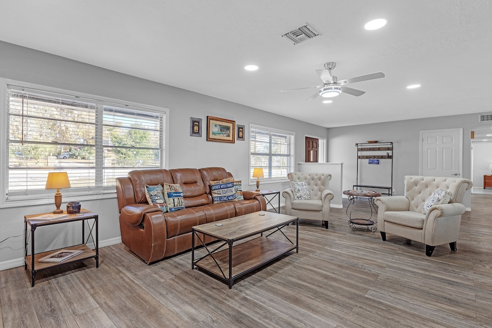 Waterfront Retreat W/ Canal Access 3 Bedroom Home