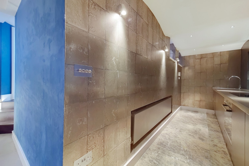 The Knightsbridge Residences