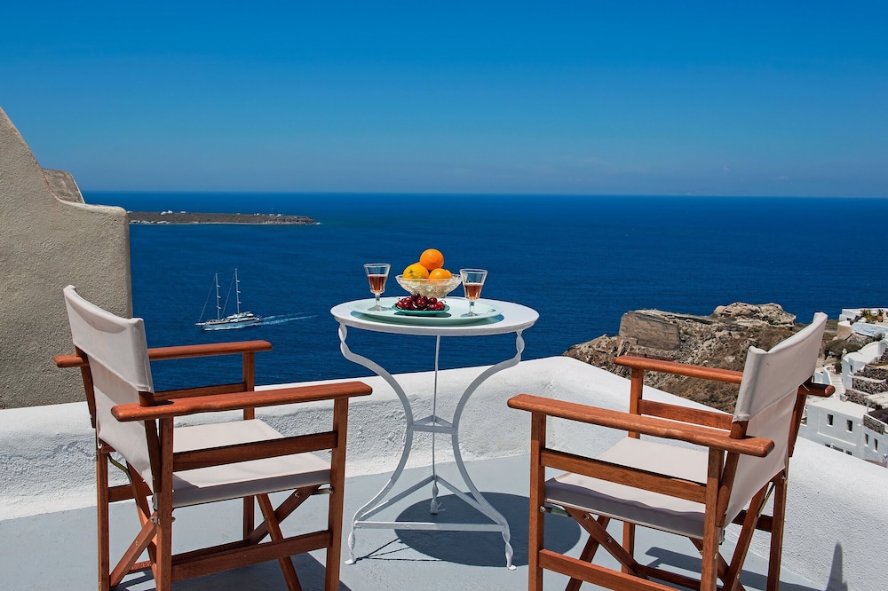 Santorini Paradise