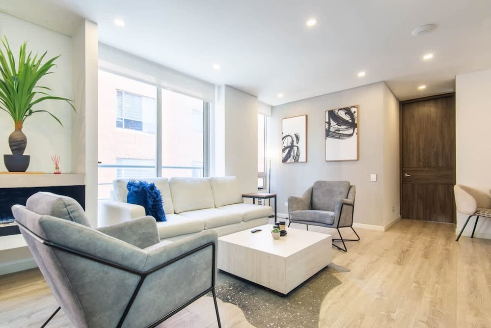 Lovely 2BR in Usaqu n