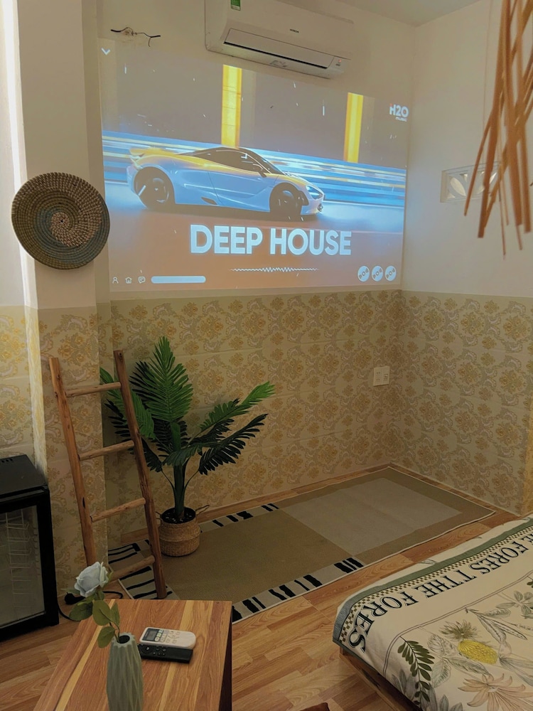 Corgi House Homestay Nha Trang 2