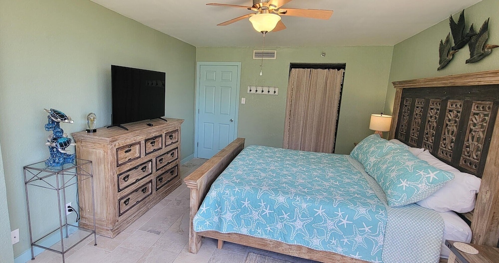 Saida Royale 9018 2 Bedroom Condo
