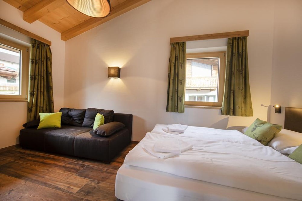 Chalet in Neukirchen Near Ski Arena Wildkogel
