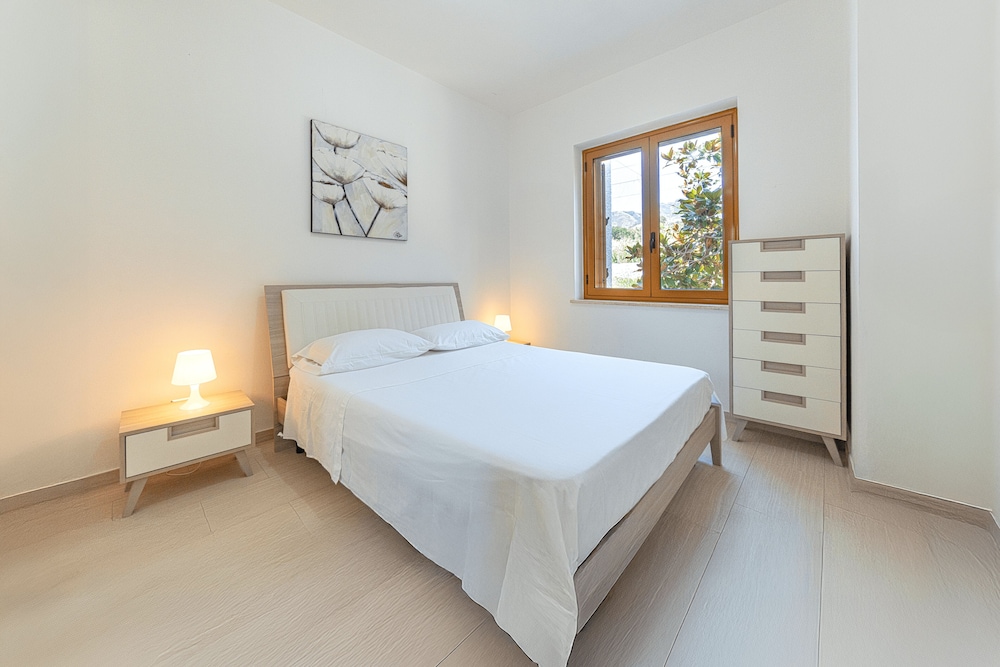 Luxury Villa on the Beach in Diamante, Sea View - Villa Ventre