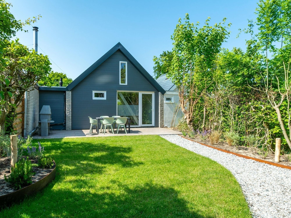 Family Home Near Dunes and Beach view 2