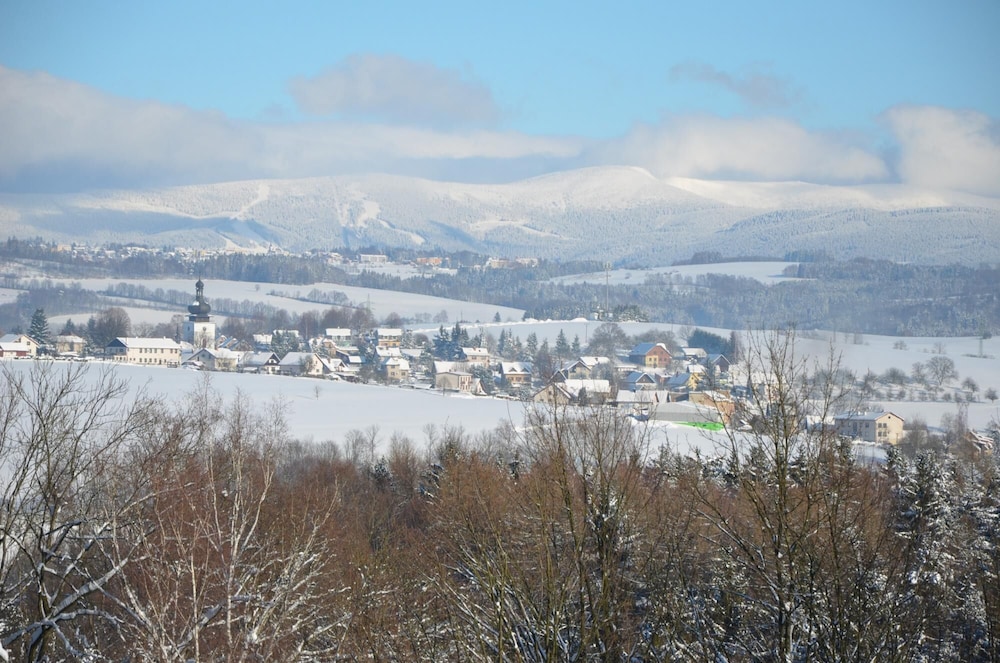 Pool Mountain View - Holiday Home Mojer