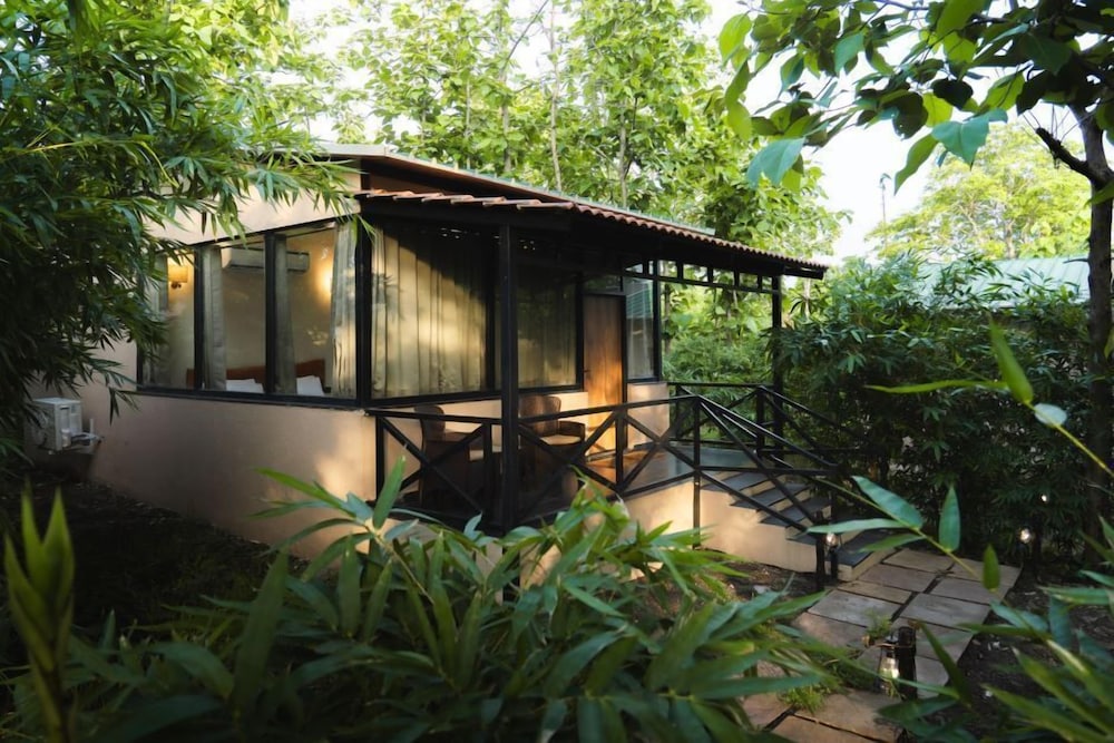 Treepie Safari Lodge