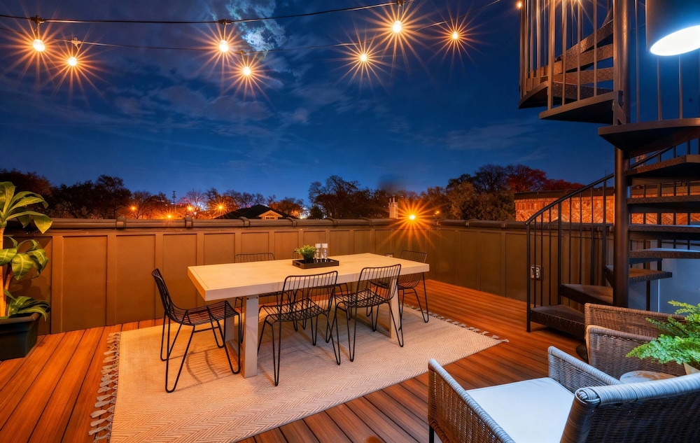 Luxury Retreat Double Rooftop Deck Game Room