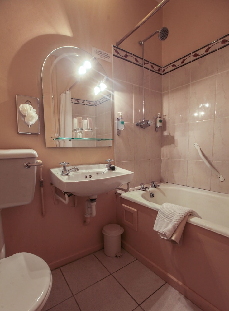 Kilkenny Vacations - The Club House Hotel - Property Image 33