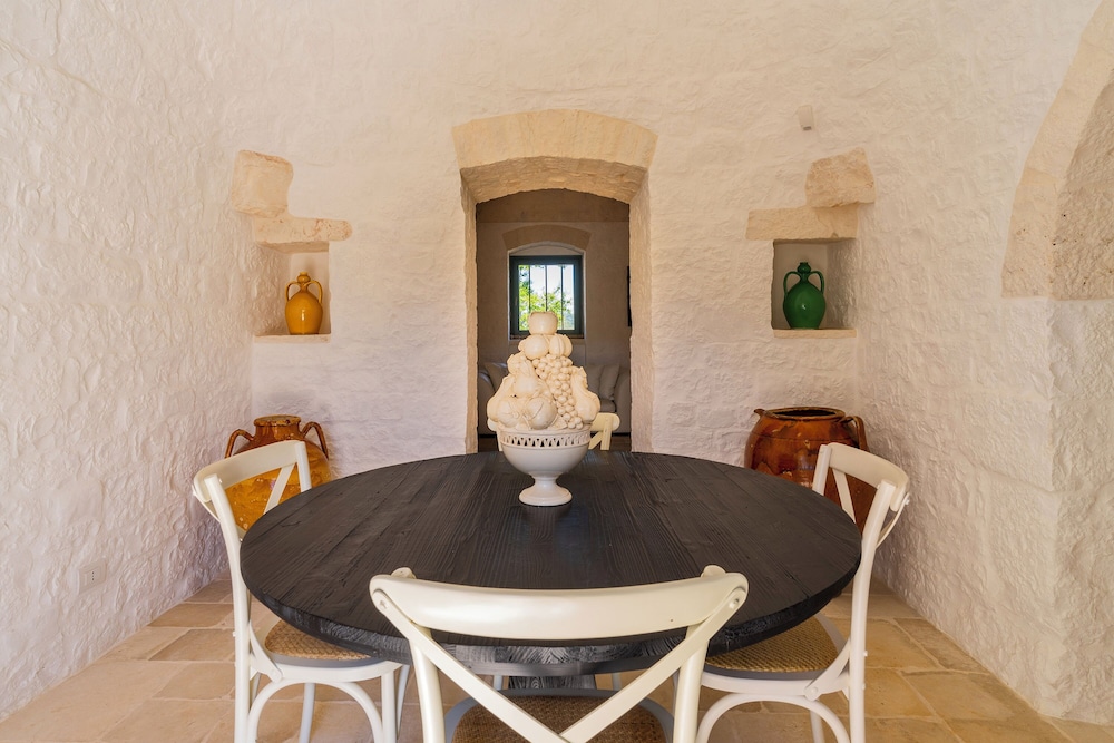 Trullo Pietra Rossa with Pool by Wonderful Italy