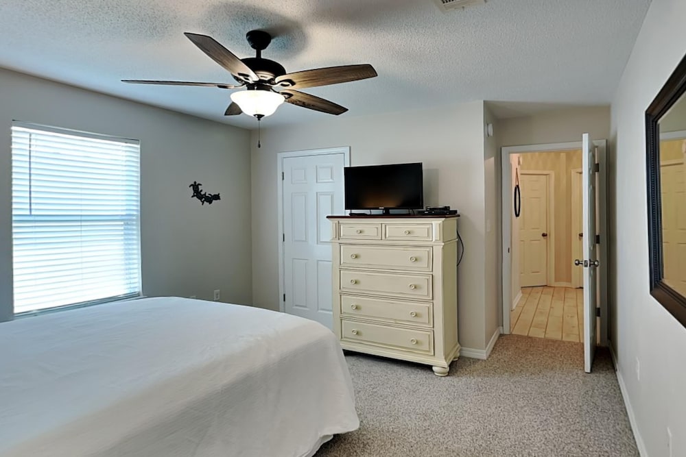 The Beach Is Our Happy Place by Southern Vacation Rentals view 5