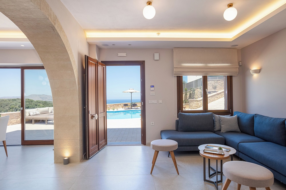 Vardina Villa