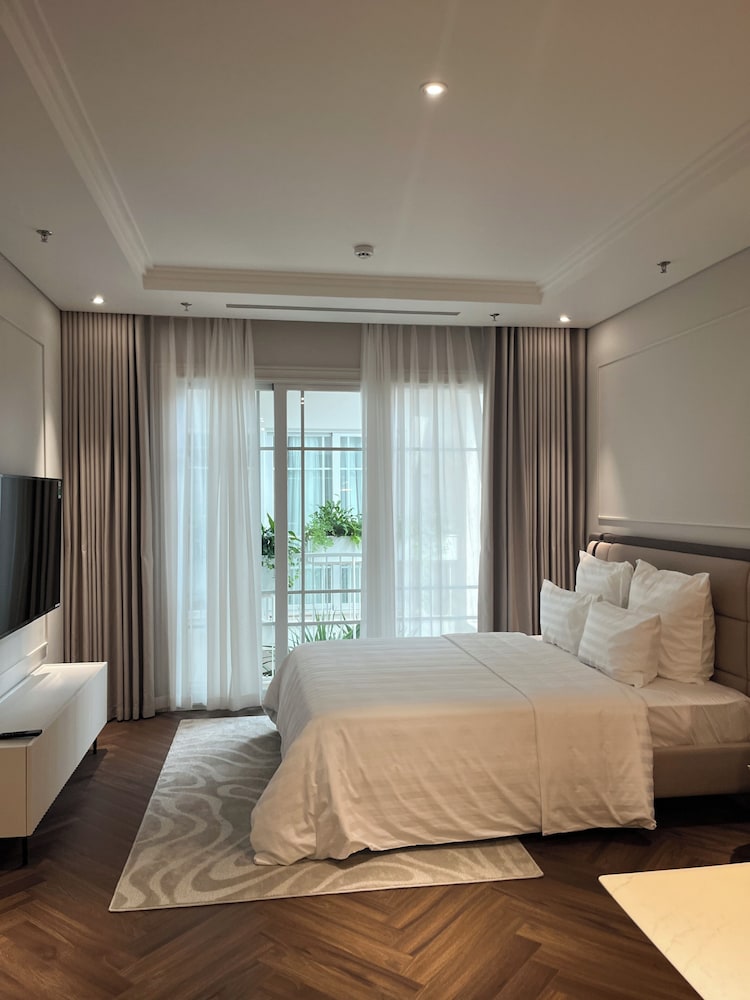 Thai Hoang Residence - 25 Pho Hue