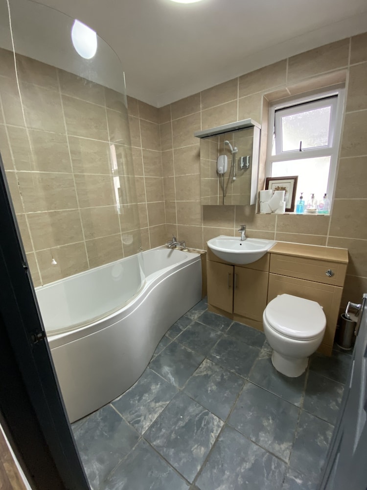 Oxford Vacations - Hollybush Guest House - Property Image 8