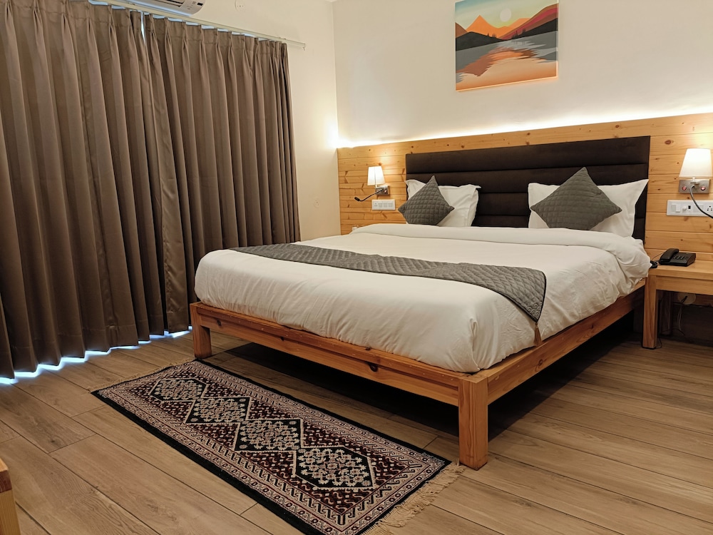 Heryk Hillview Hotel