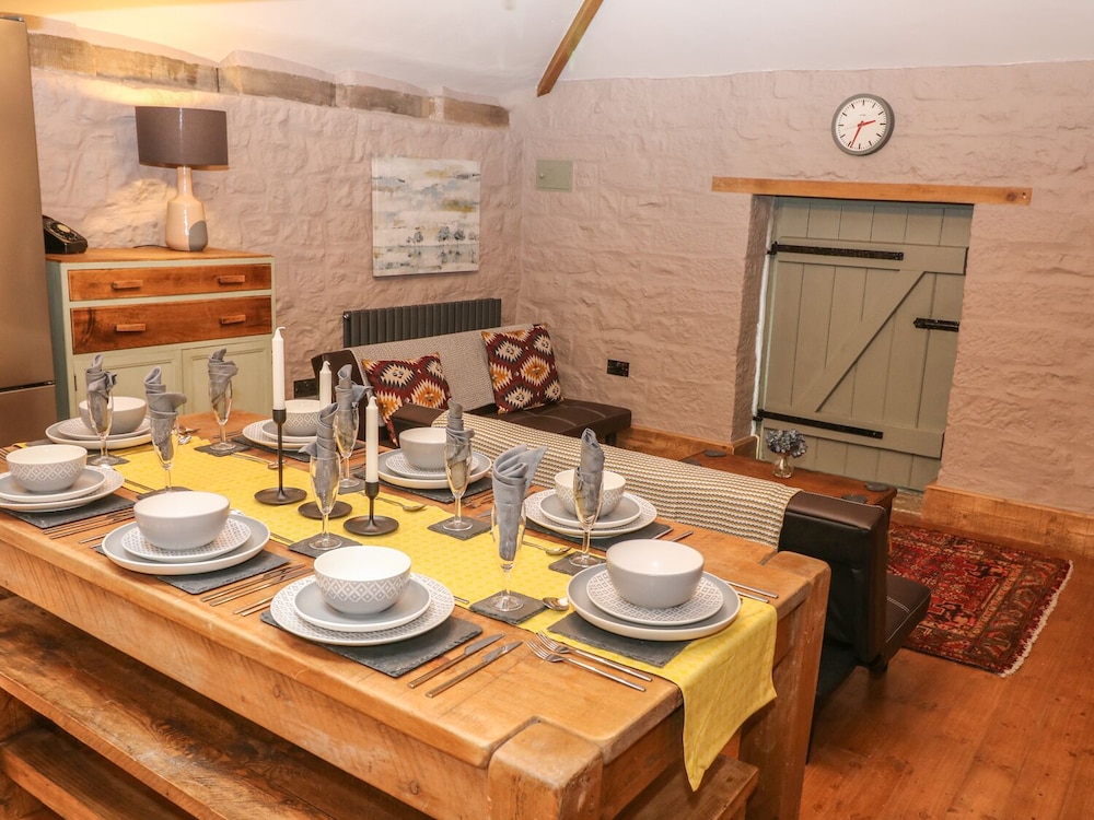 Matlock Vacations - The Carriage House - Property Image 10