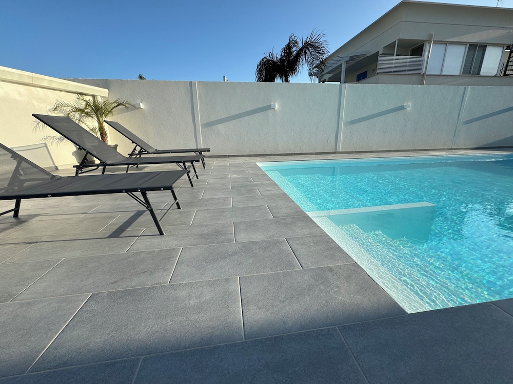 ONDA BIANCA LUXURY APARTMENTS