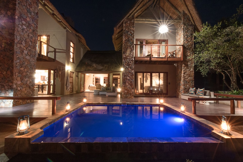 eKhaya Bush Villa