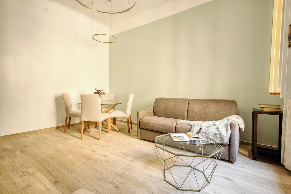 Modern flat near the Centre of Milan