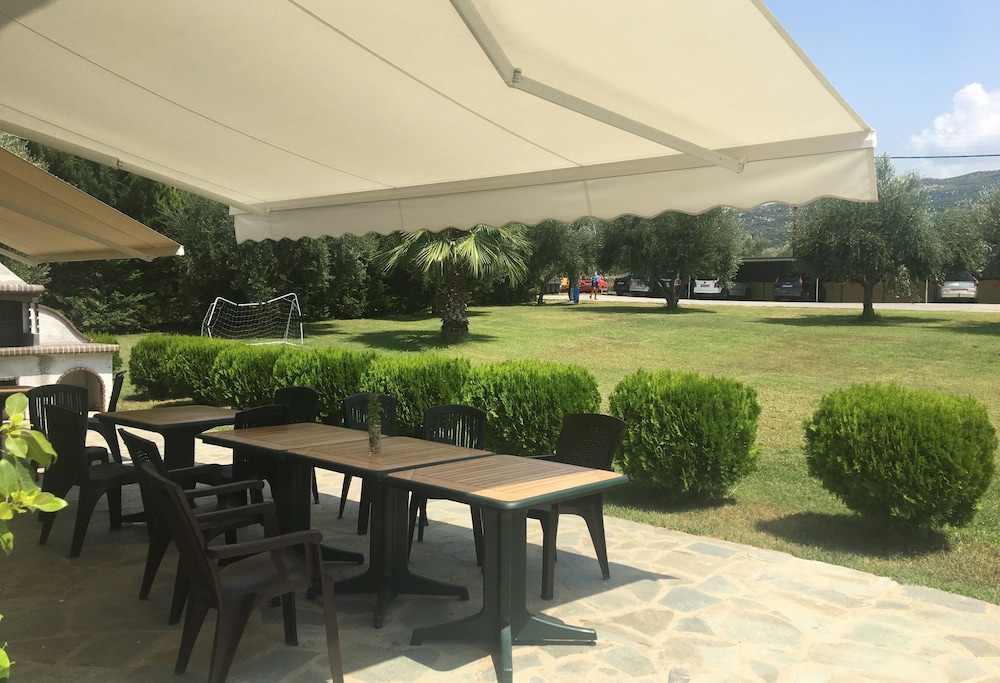 Anilio Plaza