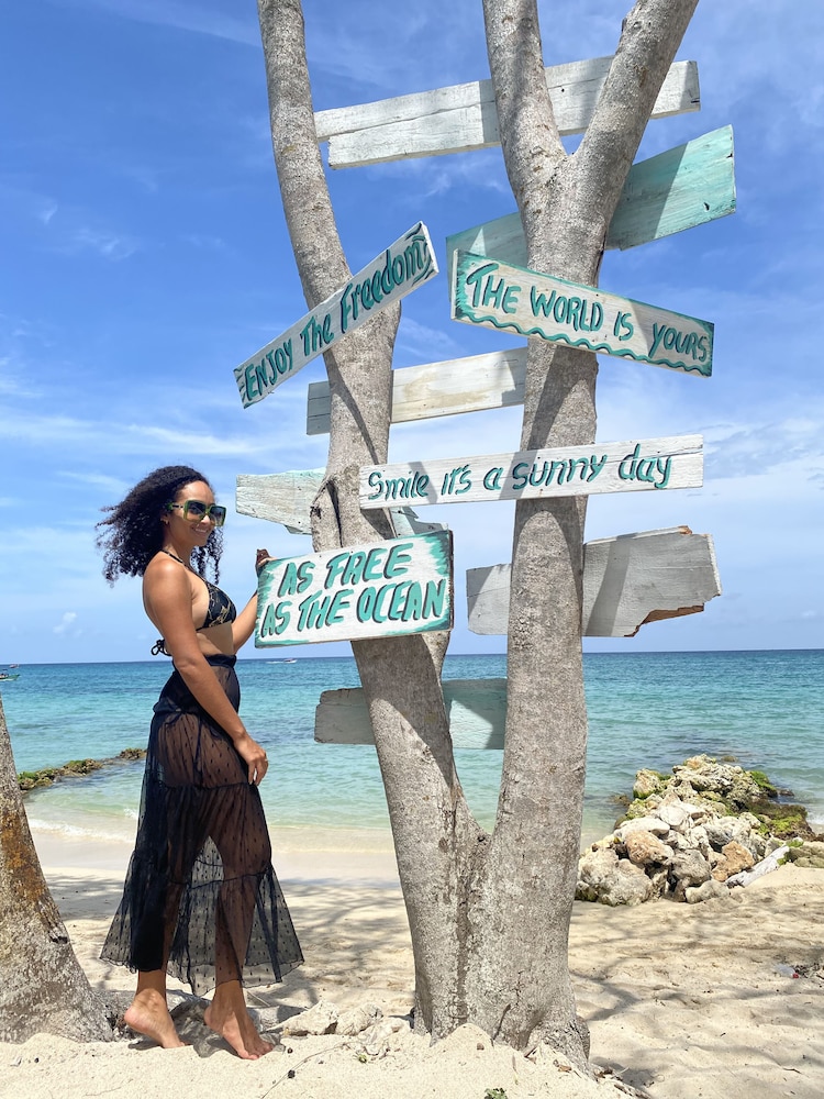 Freedom Beach Hotel