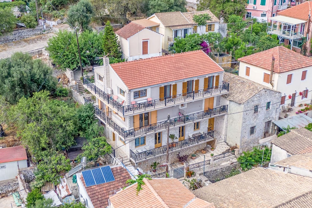 Corfu Apt in Gaios With 1 Bedrooms and 1 Bathrooms