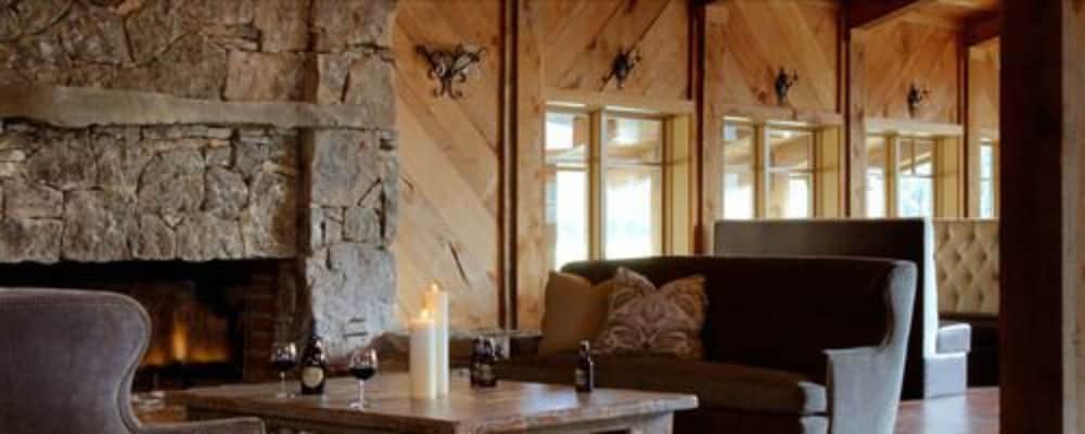 Highlands Ranch Resort