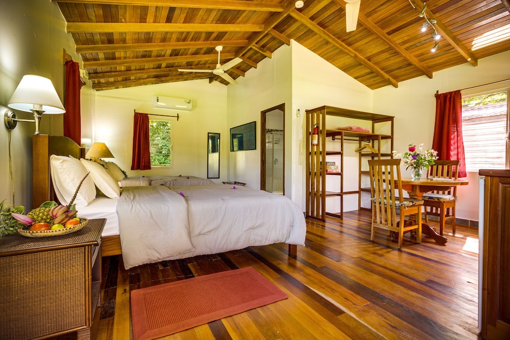 Tanager Rainforest Lodge