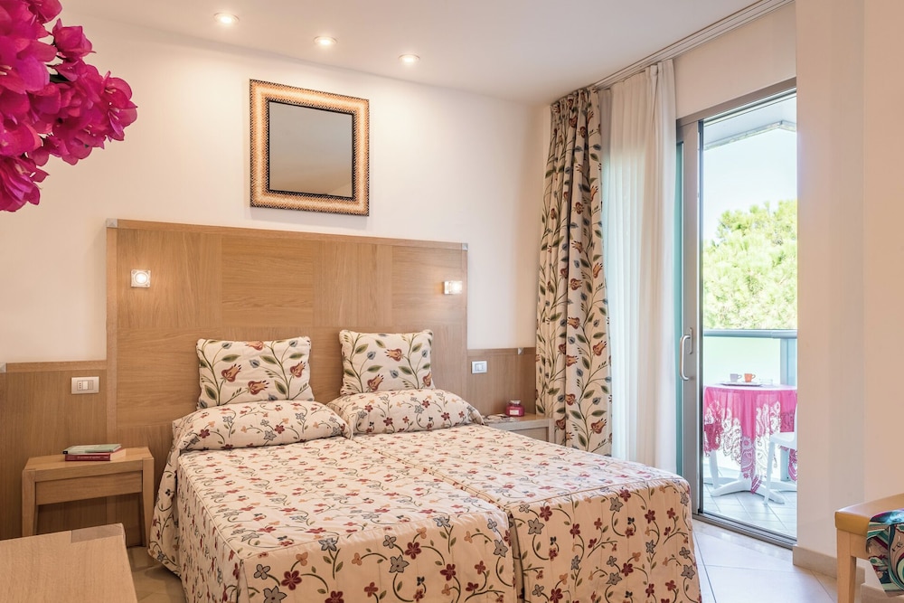 Katja Hotel