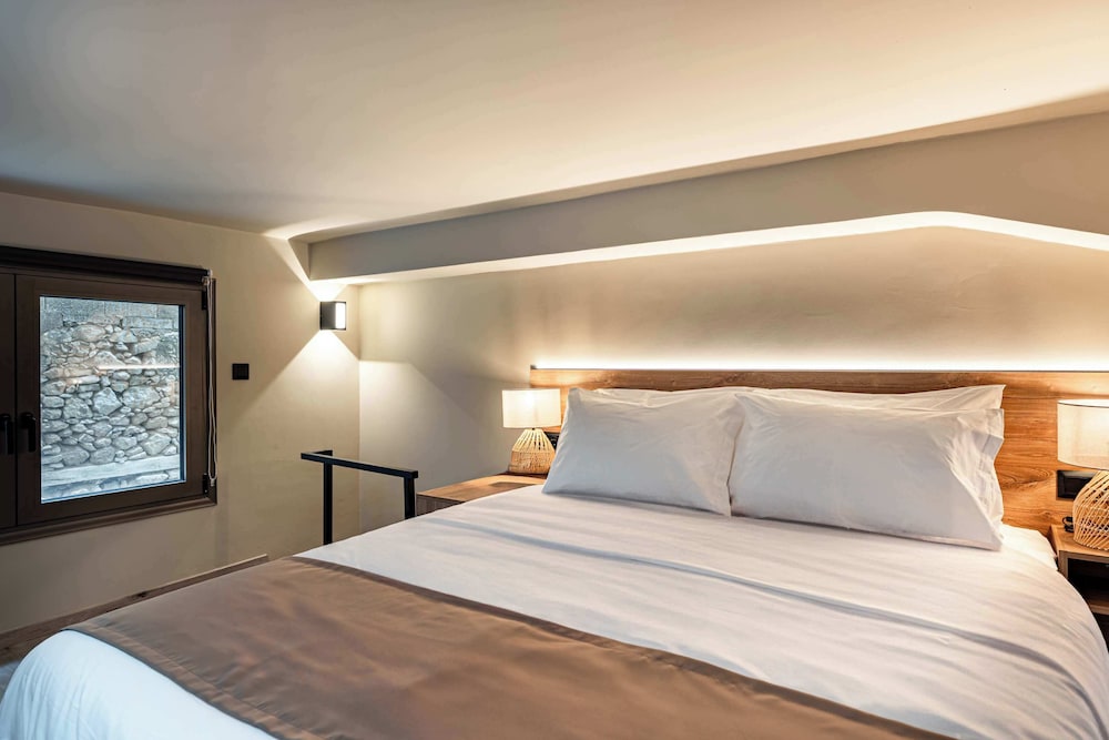 Noemi City Lofts