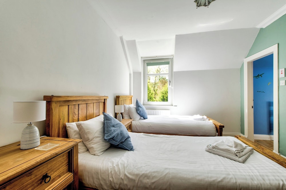 Spacious Argyll Farmhouse in an Idyllic Setting