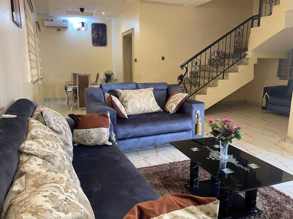 Alim Luxury Apartments