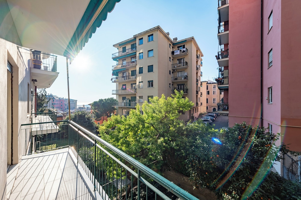 House Rondinella Genova City Center