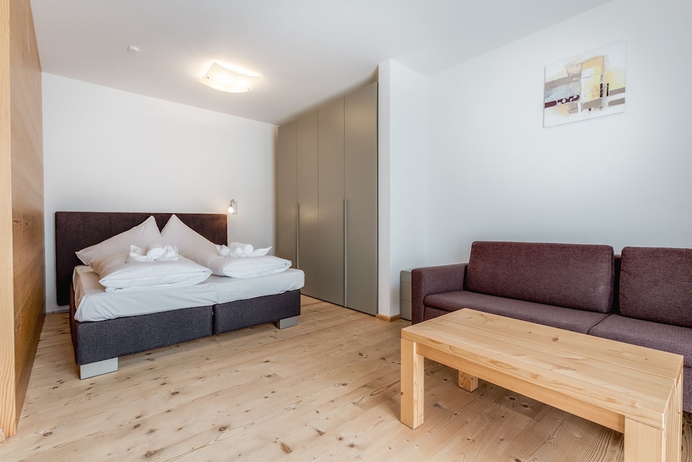 Panorama Chalets Paß Thurn