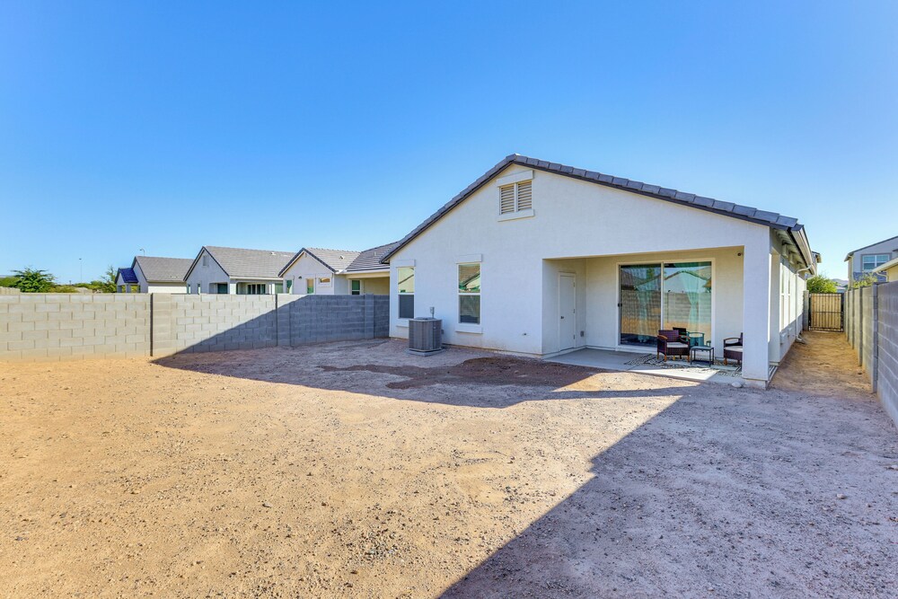 10 Mi to Dtwn Phoenix: Updated Home