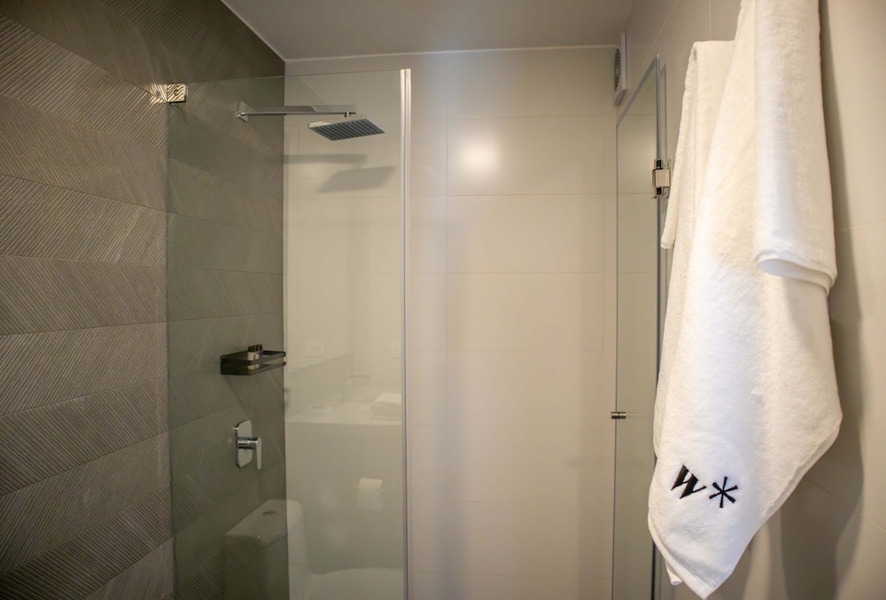 w Fantastic 2BR w Modern Deco in San Isidro