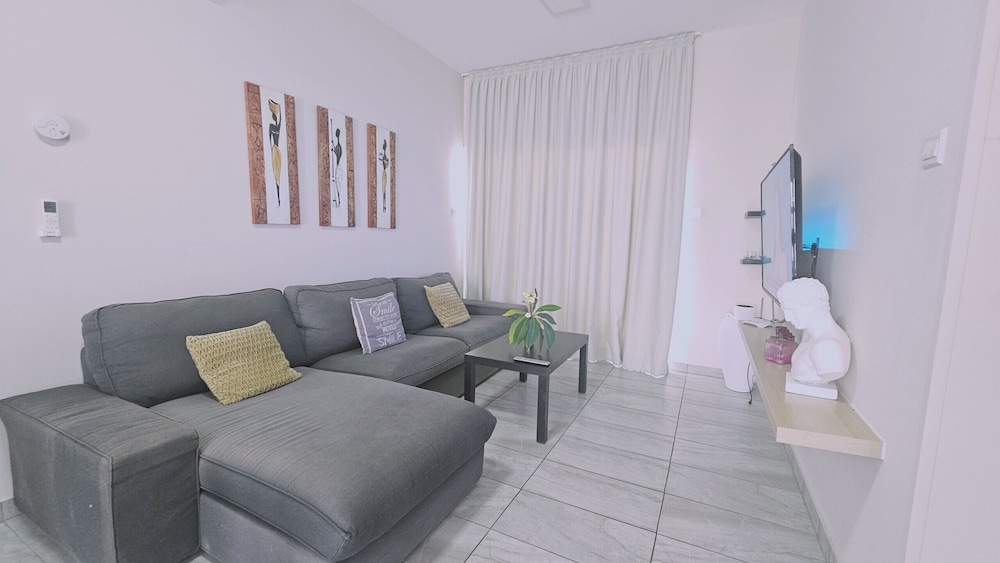 152 LIM - Stay Perfect View Apartment