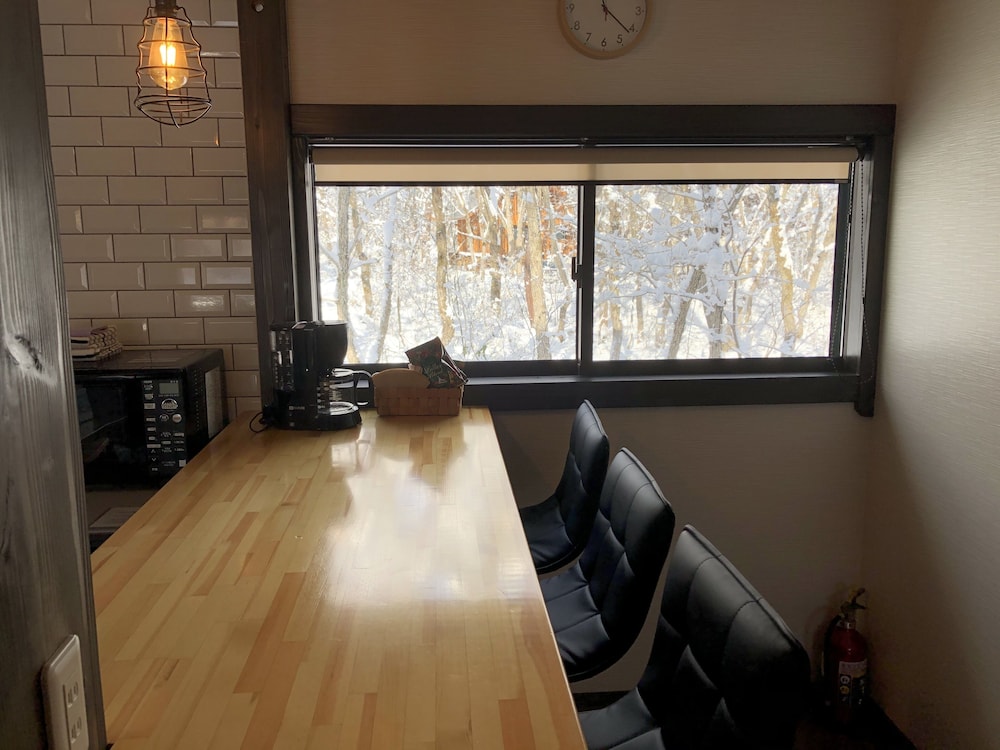 Ryder's House view 4