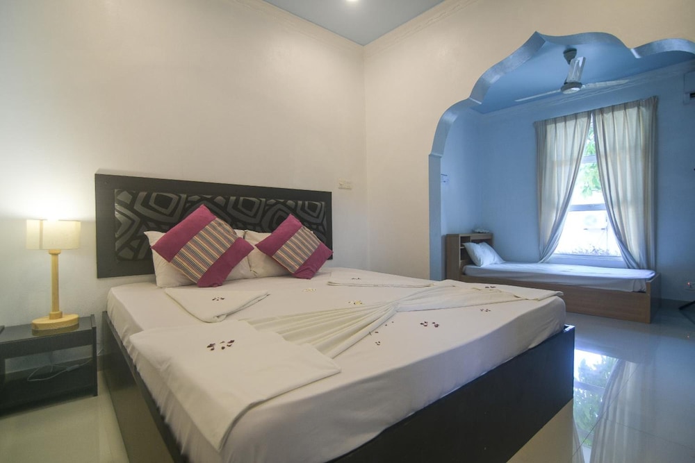 Azoush Tourist Guesthouse