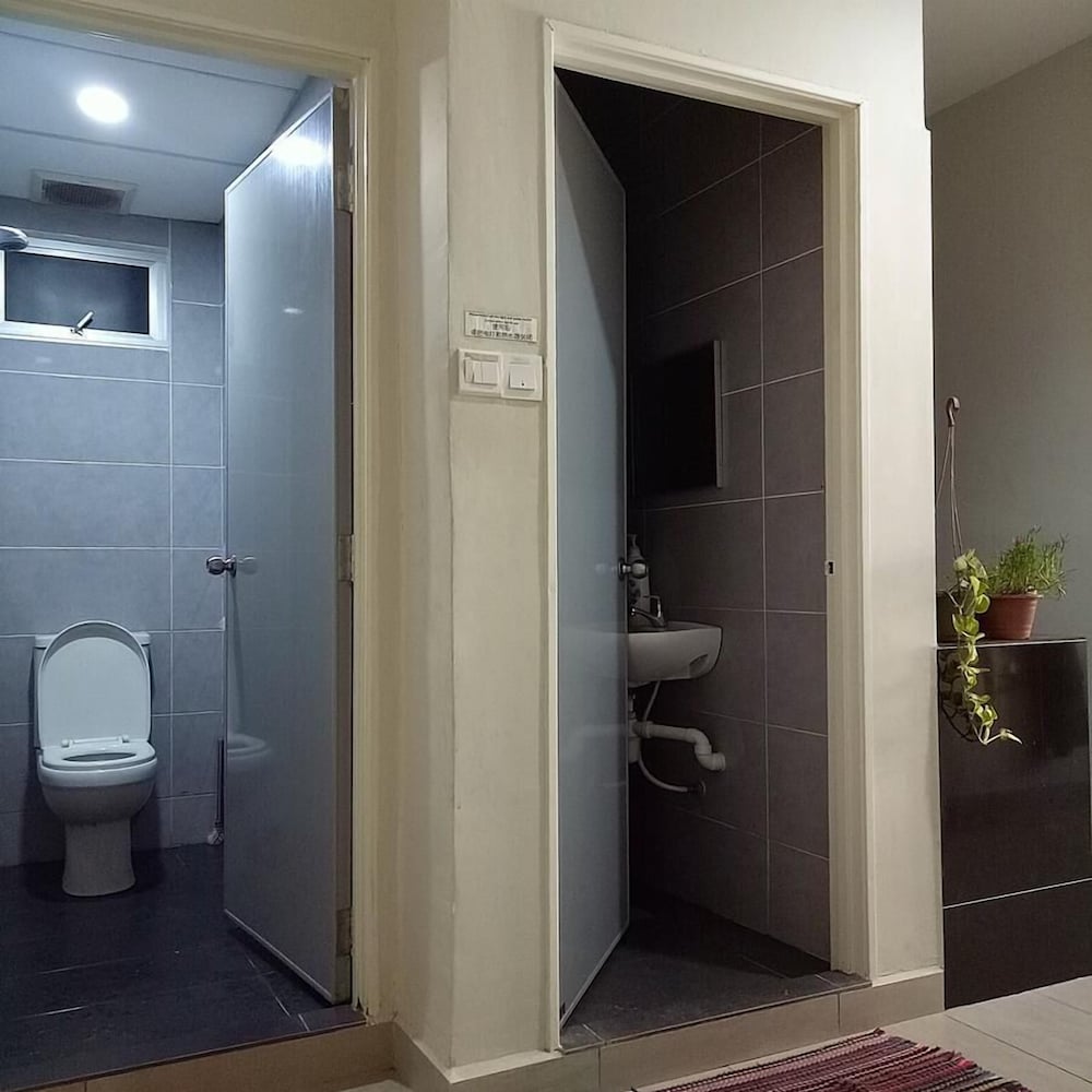 HOOD - Hostel