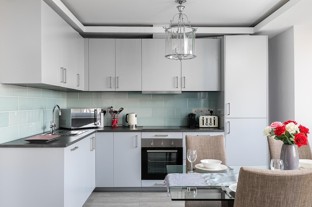Penthouse Brand new on Cromwell Road