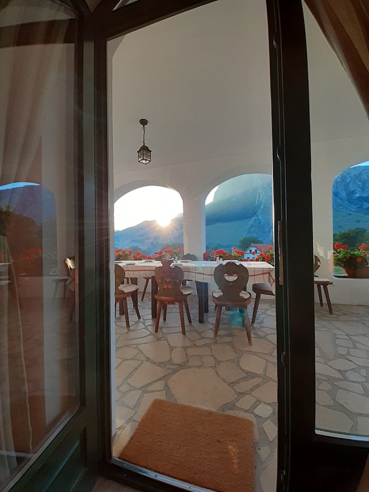 Casa Kiraly Vendeghaz view 2
