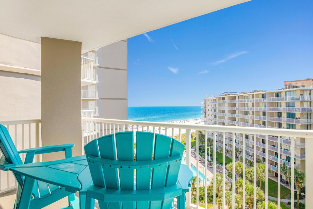 Tradewinds 708