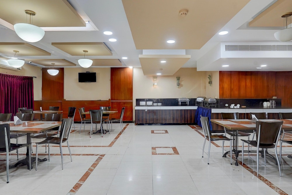 Super Townhouse Koyambedu Royal Plaza