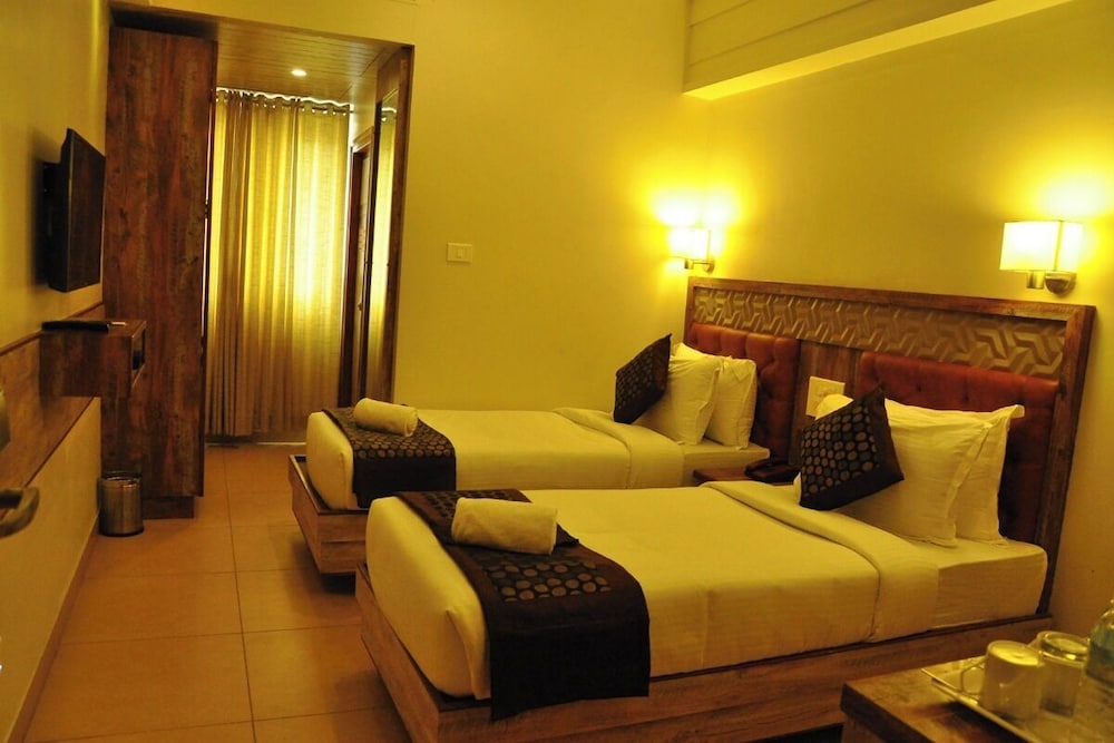 Hotel Thanmayi Inter National