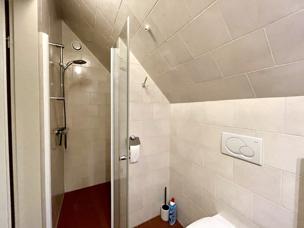 Holiday Home for six Guests