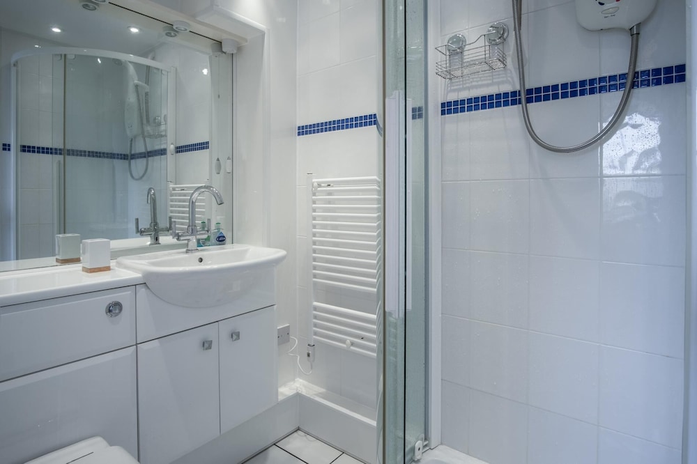 13 St Bride's Bay View - 4 Bedroom - Broad Haven