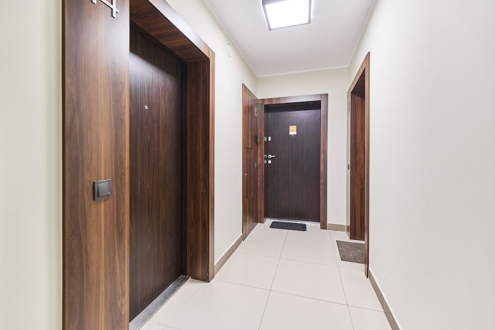 Aleja Architektow Apartments by Renters view 2